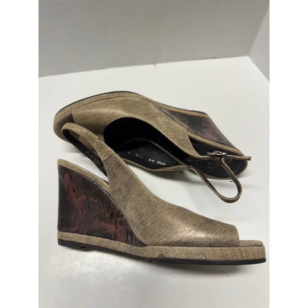 Donald‎ J Pliner Maia Gold Metallic Slingback Wedge Sandals Peep Toe Spain 8 M